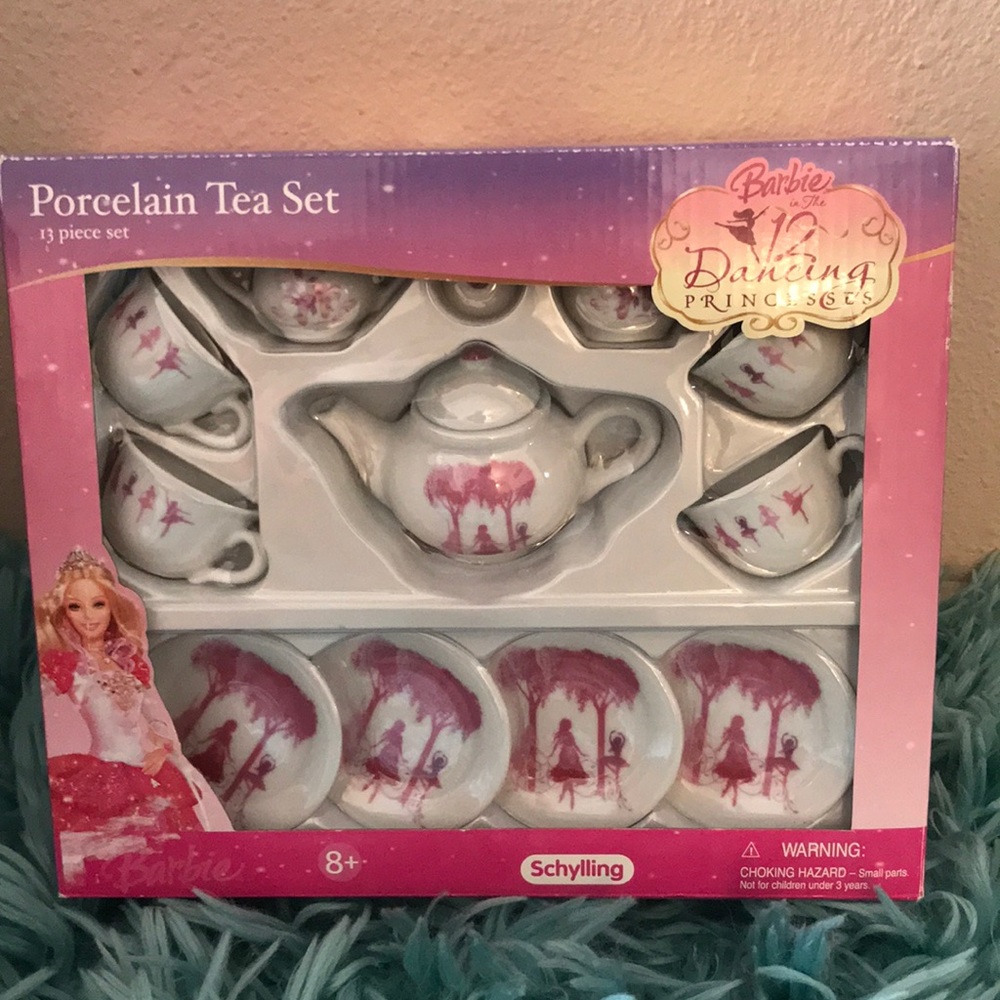 Porcelain Tea Set